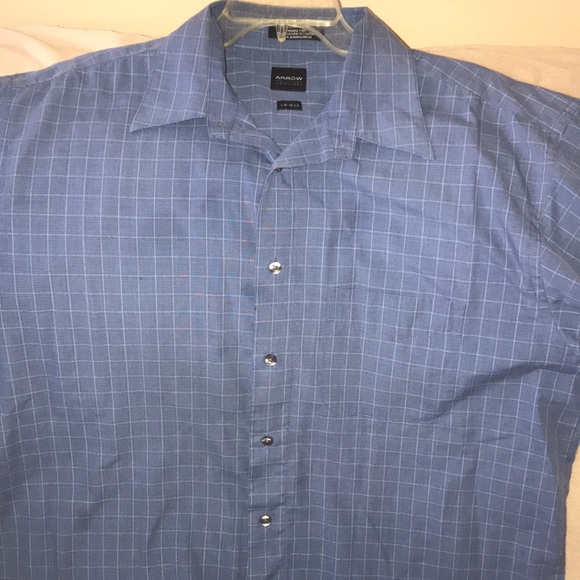 Arrow large 16-16.5” blue and white button down 💕 - Picture 2 of 6